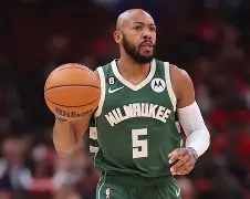 球类运动中主场球队会有更多的优势这一现象体现了什么